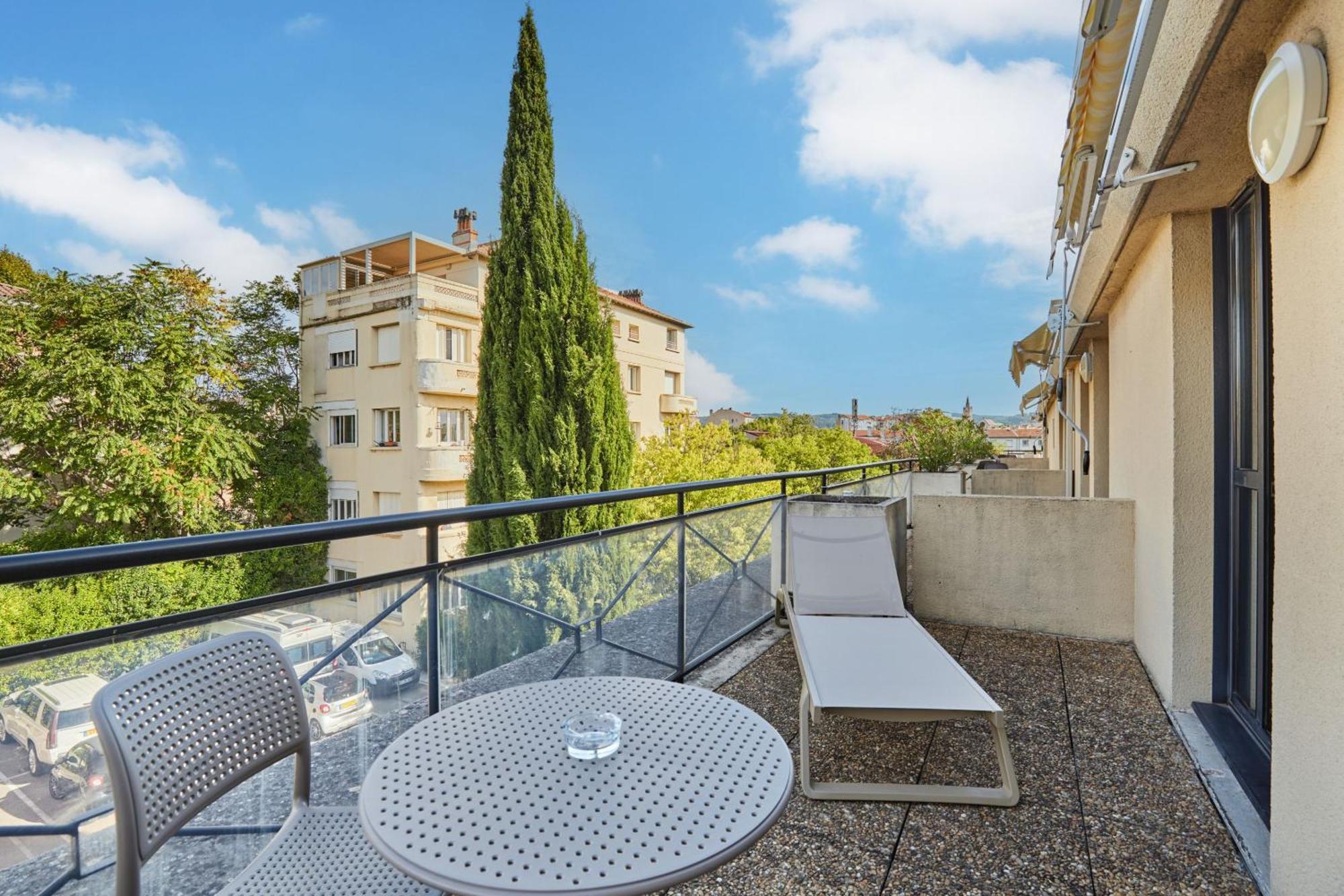 Studio Terrace